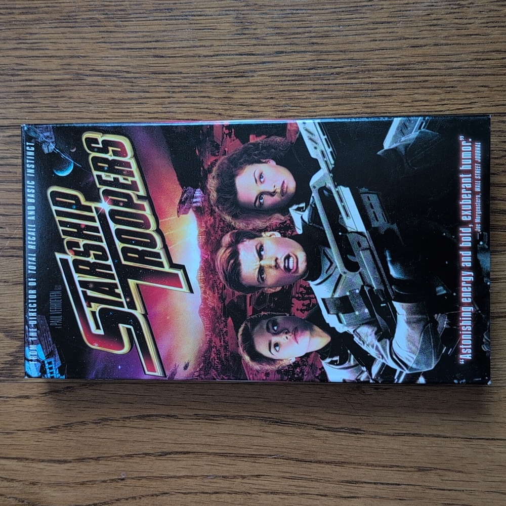 Vintage 90s Starship Troopers VHS Tape Cult Classic Movie Sci-fi Adventure Film